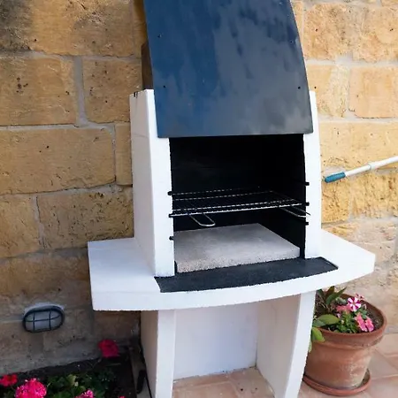 Katarina Holiday Xagħra